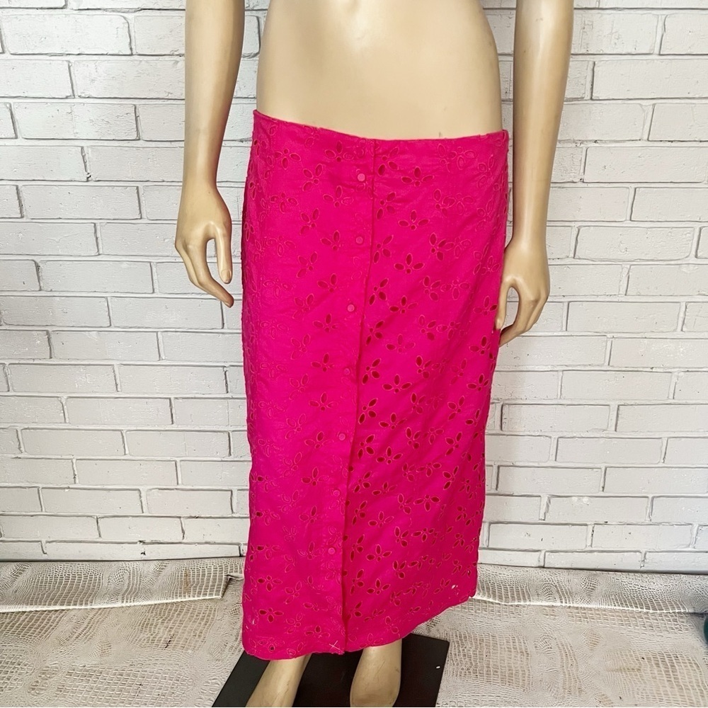J.Crew Women’s Button-front cotton eyelet‎ pencil skirt